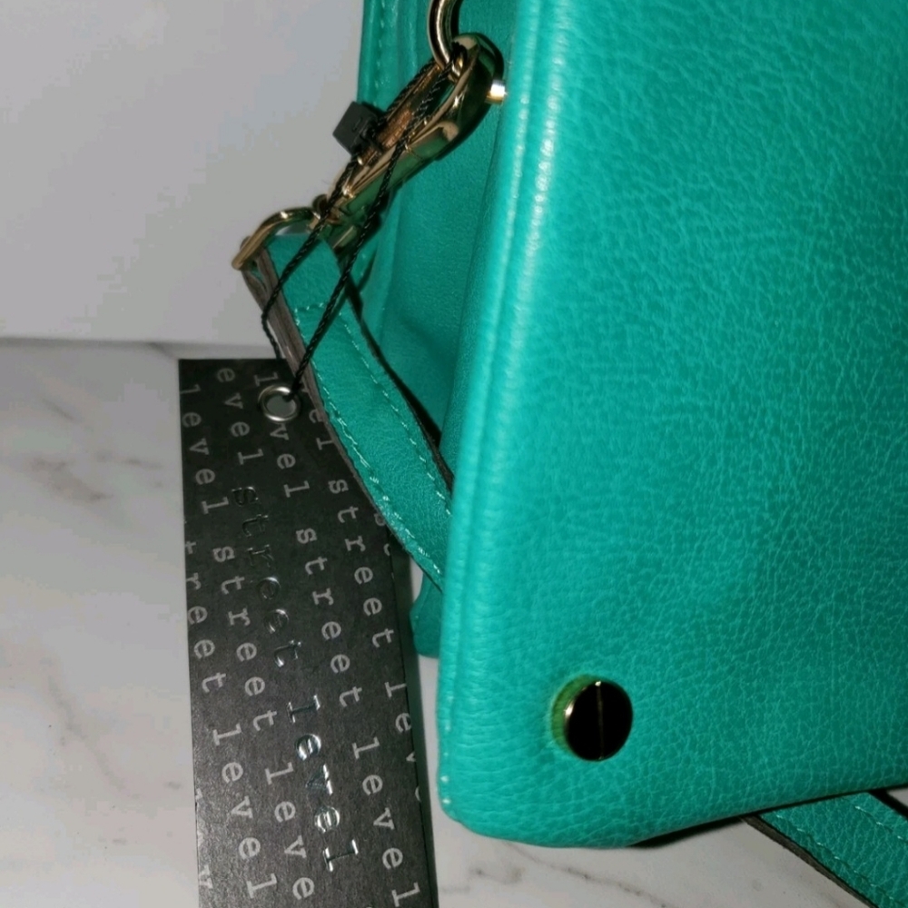 New Green Shoulder Bag By Street Level,dual Sections - Picture 4 of 7